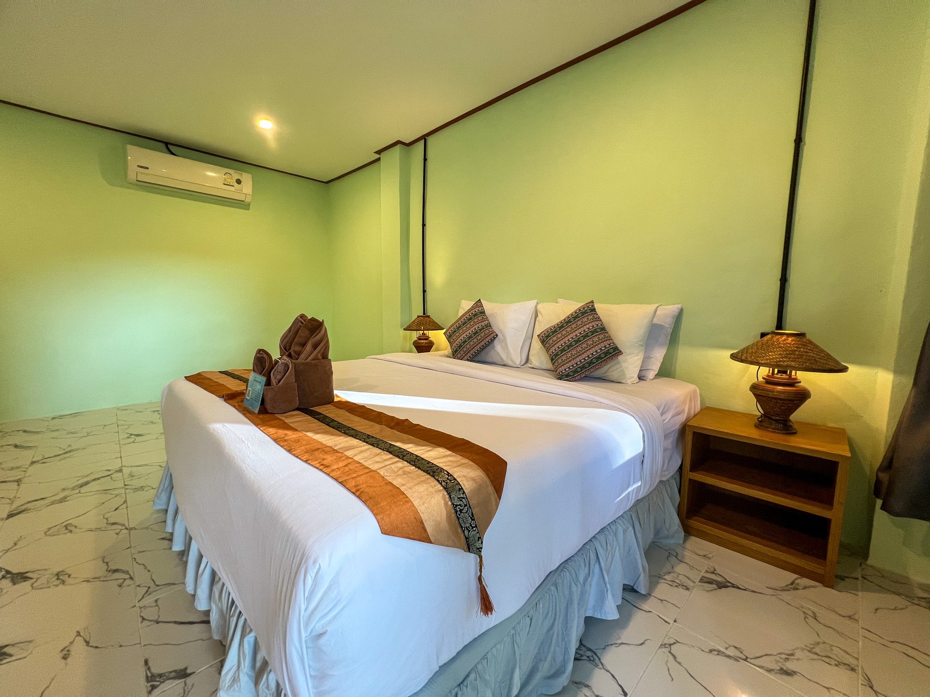 Grand Superior Room