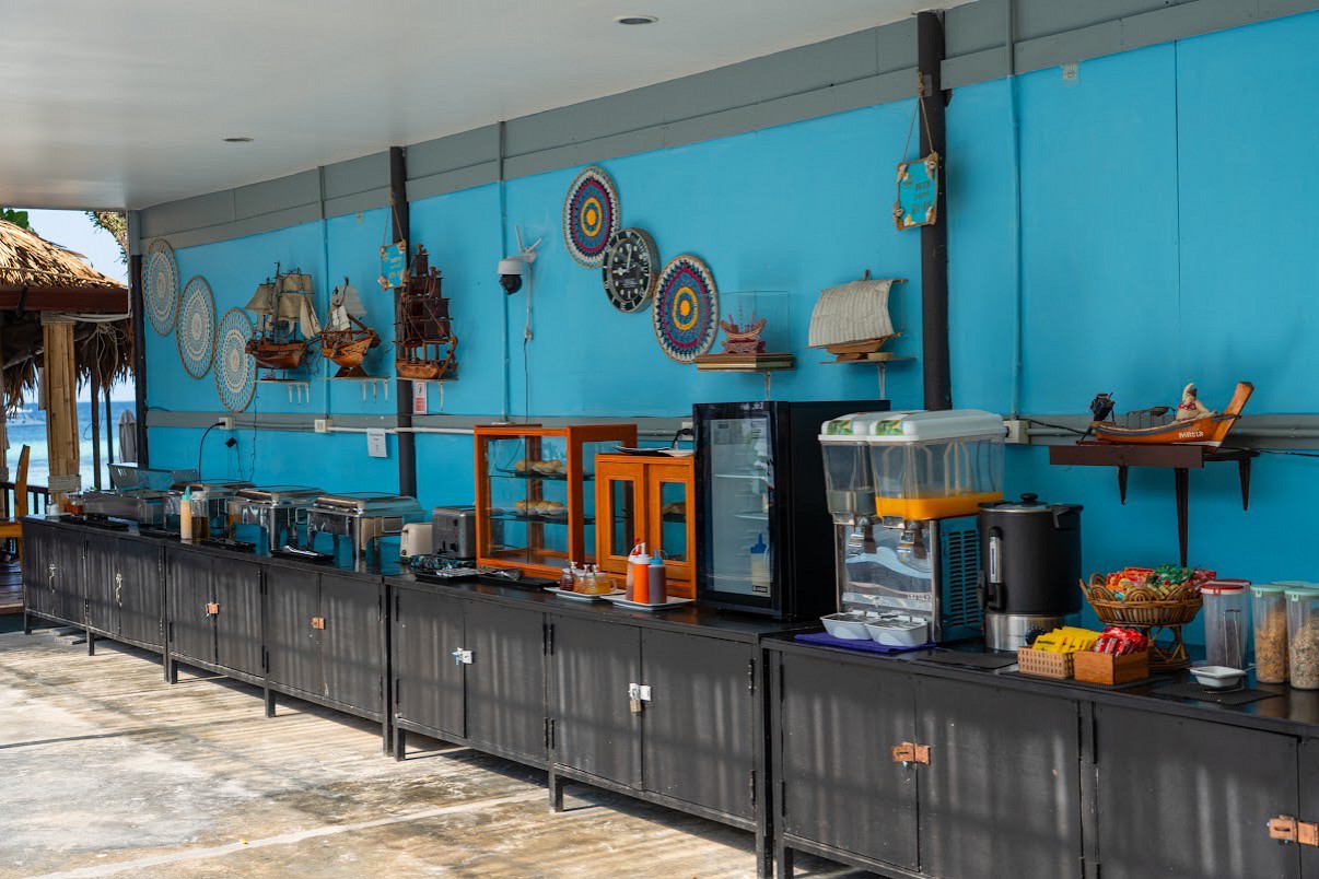 Restaurant and Bar