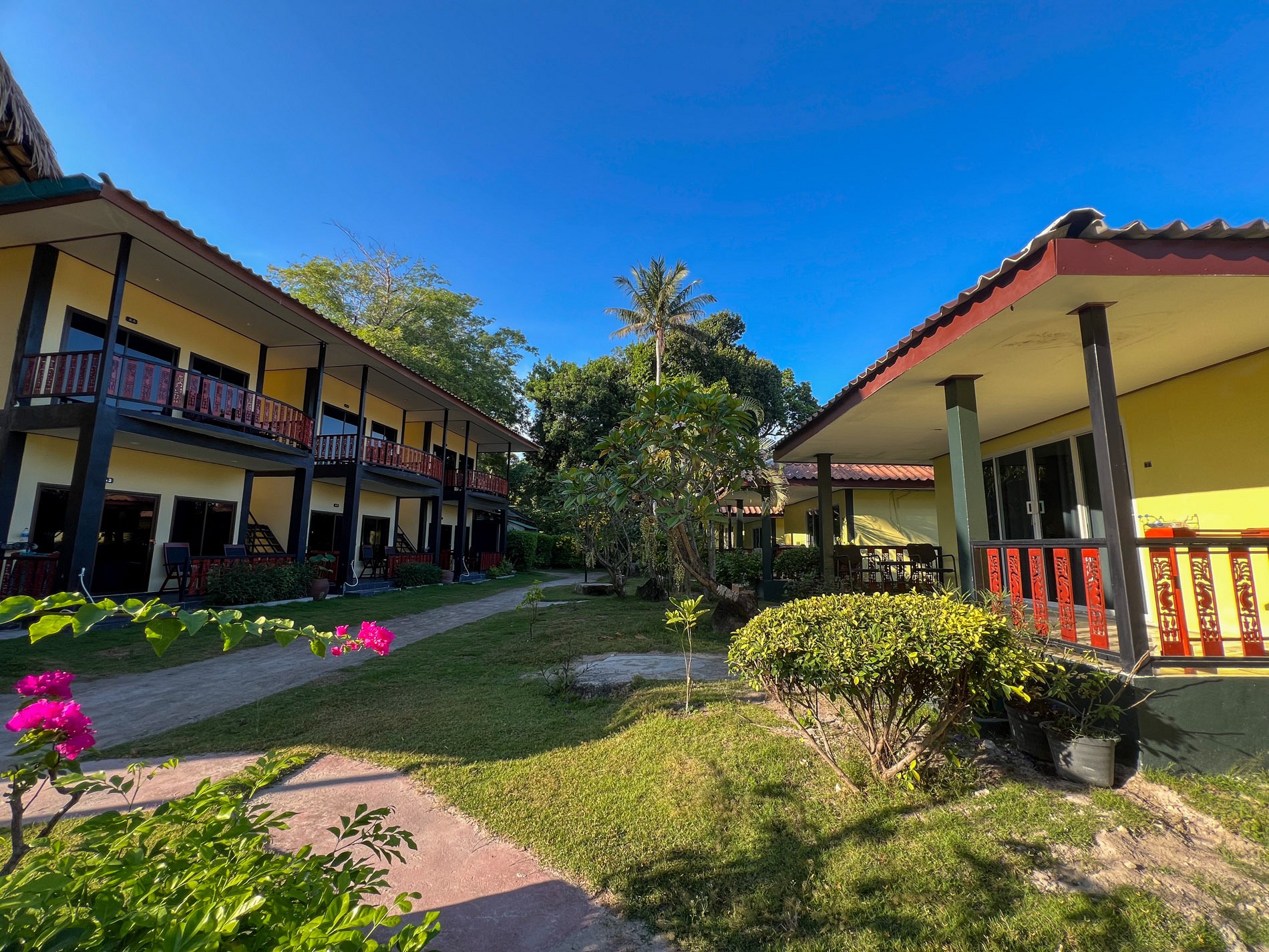 Dong Talay Lipe Beach Resort