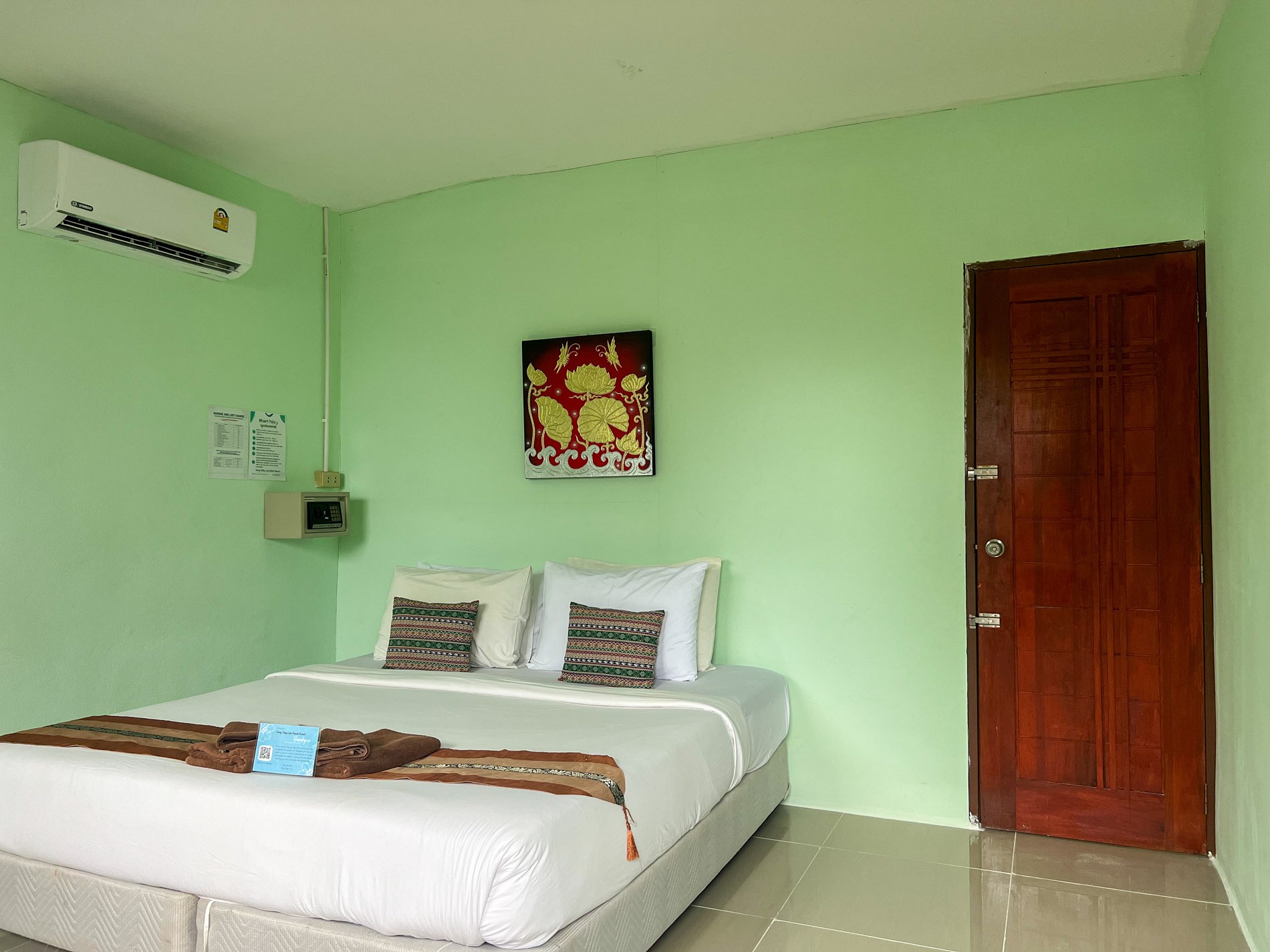 Family Connecting Room