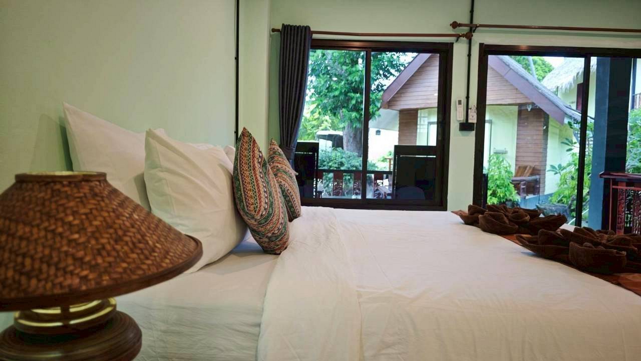 Grand Deluxe Garden Room