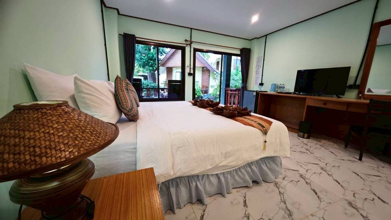 Grand Deluxe Garden Room