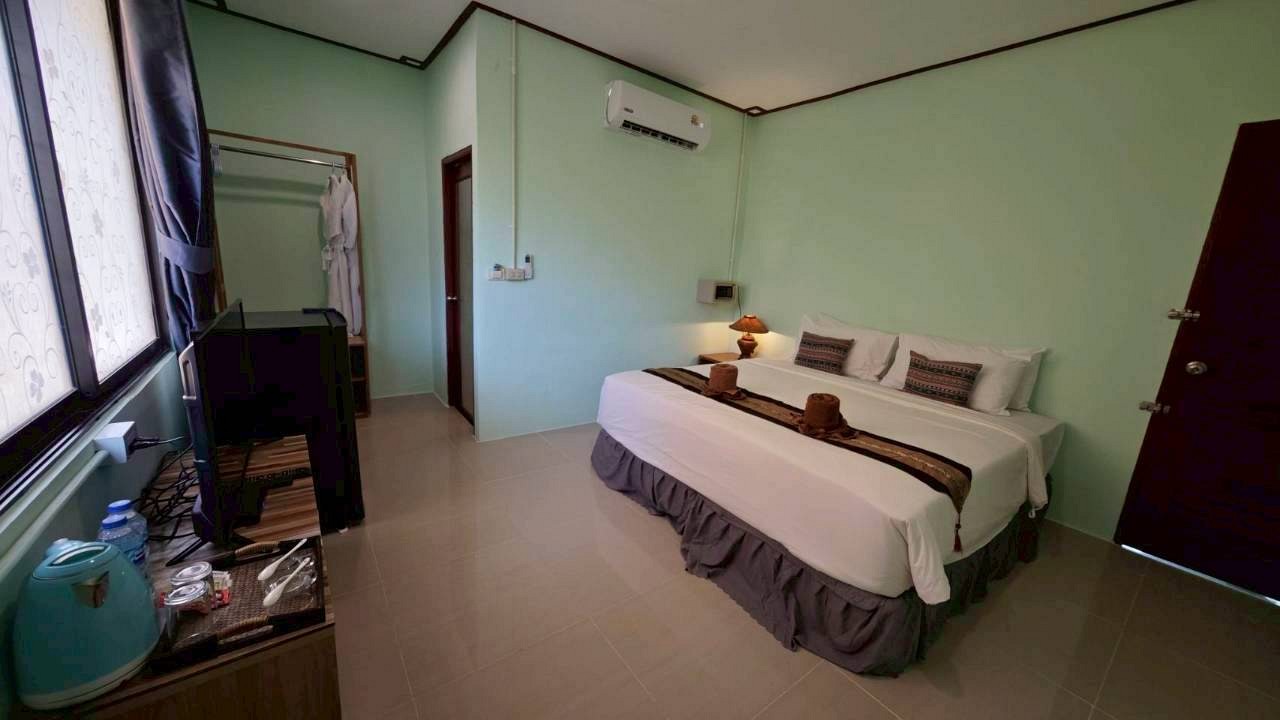 Family Connecting Room